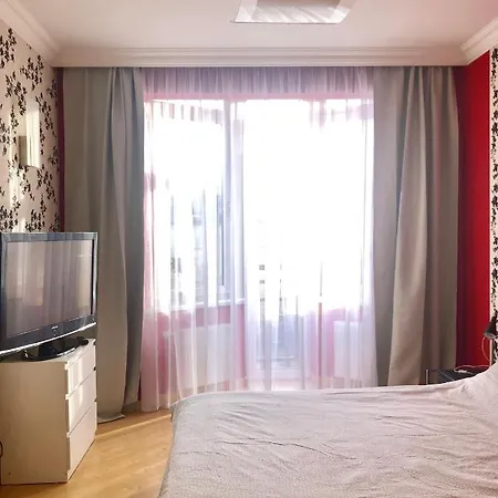Brivibas Teika 90sq M 아파트