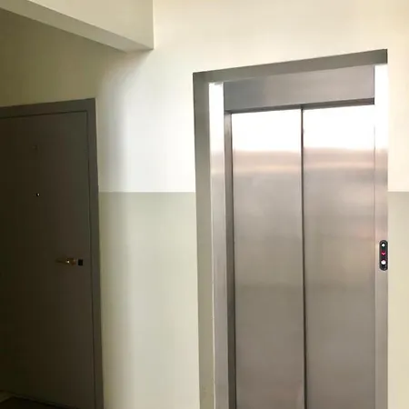 아파트 Brivibas Teika 90sq M *